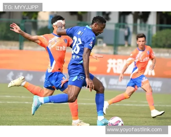 南京足球队边路渗透战术解析与实践探讨